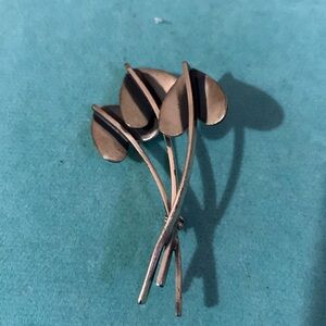 Vintage signed Jewel Art sterling silver flower pin brooch